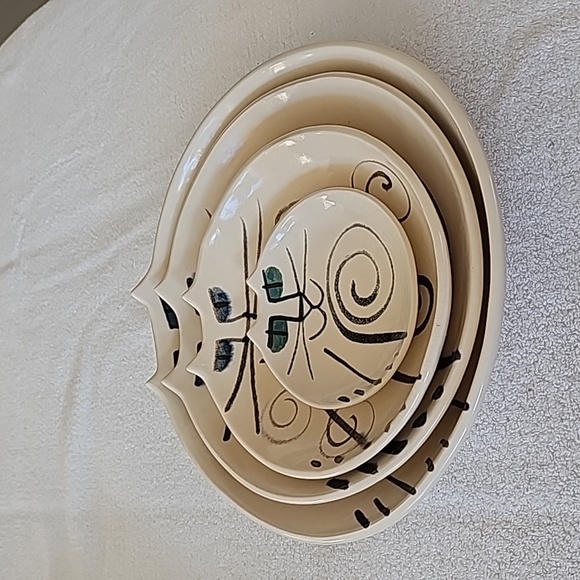 Artist Signed Other - Vintage Set of 4 Bowls